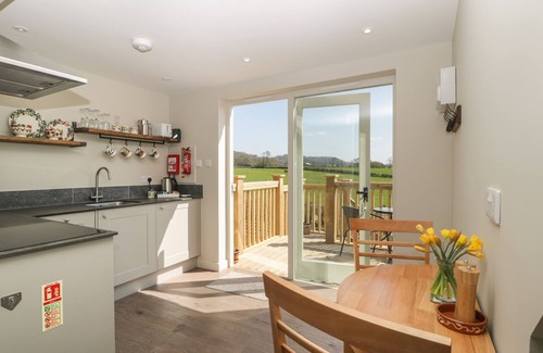 Wells Cabaña | THE ATTIC AT REDMOND BOTTOM, pet friendly, with a garden in Wookey
