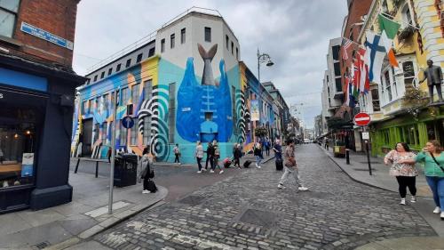 Temple Bar Hotel | The Auld Dubliner