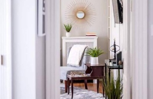 Lynchburg Apartamento | The Back Porch Historic Grand Apt Near Colleges