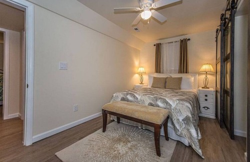 Landrum Casa | The Back Porch -Pet Friendly