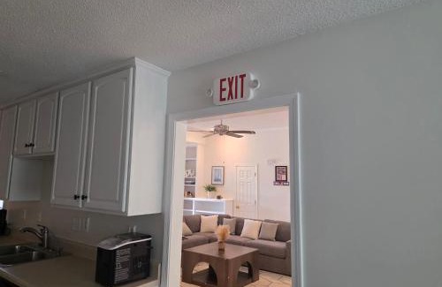 Tuscaloosa Casa | The Bama Bungalow 3BD Walk to the Game, Stay in Style