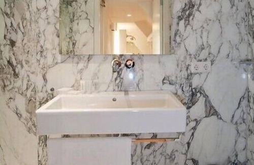 Haarlemmerbuurt Hotel | The Bank Hotel