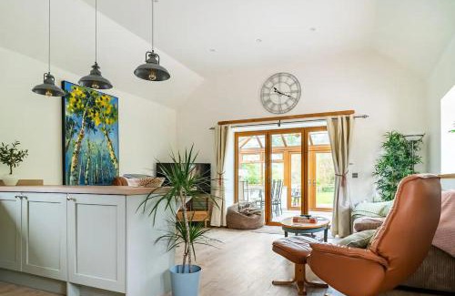 Monksilver Casa | The Barn at Burfords with wood fired hot tub