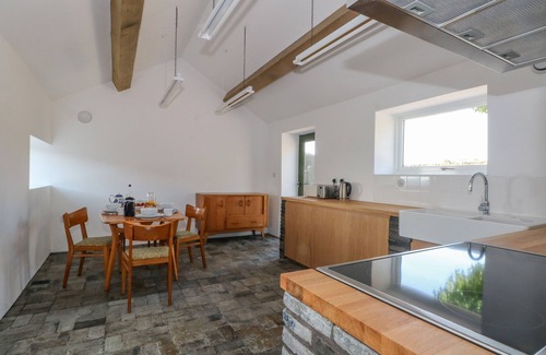 Horton Cabaña | THE BARN AT CHATSWORTH FARM, family friendly in Brown Edge