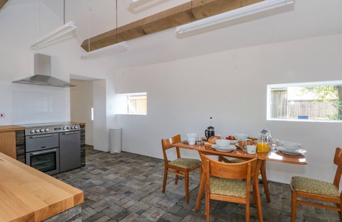 Horton Cabaña | THE BARN AT CHATSWORTH FARM, family friendly in Brown Edge
