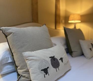 Picklescott Casa | The Barn at Middle Farm and Cottages