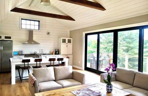 Johnson Casa | The Barn - Modern Living in Small Town Vermont