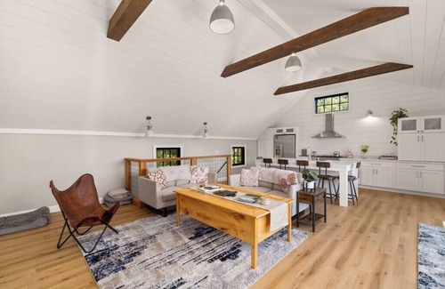 Johnson Casa | The Barn - Modern Living in Small Town Vermont