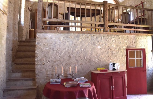 Cherence Casa | El granero de Chérence, renovado y decorado con buen gusto.