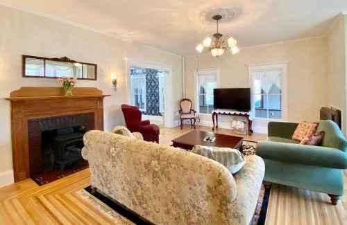 Bartlett Casa | The Bartlett Village House