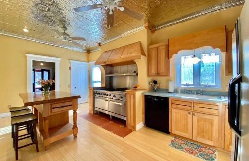 Bartlett Casa | The Bartlett Village House