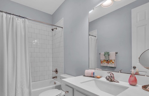 Alta Vista Casa | The Bay Street Hideaway- Private, Heated Pool with 4 Bedrooms
