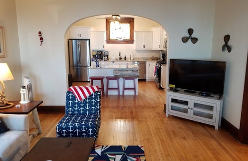 Racine Casa | The Beach House at Michigan Blvd.