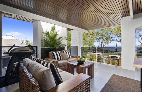 Bongaree Casa | The Beach House