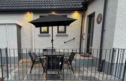 Castlewellan Casa | The Bearnagh - Newly renovated and spacious 4 bedroom house in Castlewellan