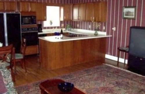 Wolf Creek Casa | The Beautiful Lake of Egypt's Premier Home Enjoy a 30% discount Oct - April