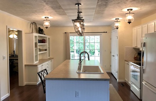 Glouster Casa | The Beehive at Bigfoot Hollow