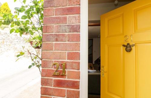 Wirksworth Casa | The Beehive