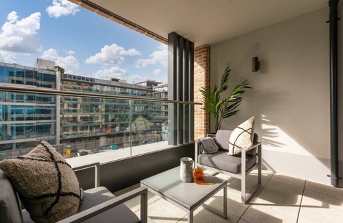 Grand Canal Dock Apartamento | The Benson One by Dublin At Home