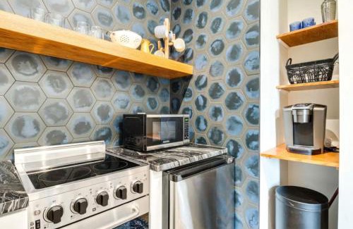 Lockerbie Square Apartamento | THE BEST Downtown Spot Free parking Pet friendly