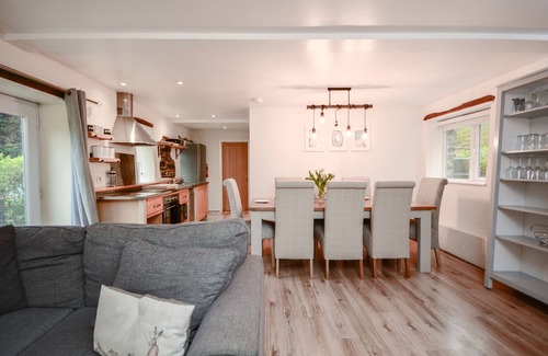 Brazzacott Casa | The Big Barn at Well Cottage