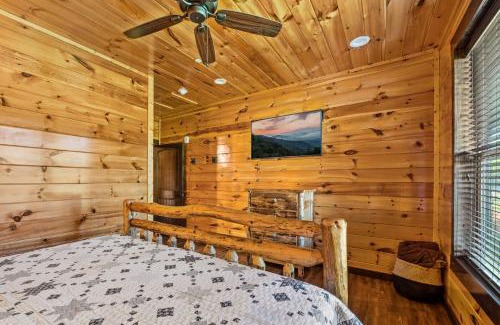 Gatlinburg Casa | The Big Oak Lodge by Stony Brook Cabins