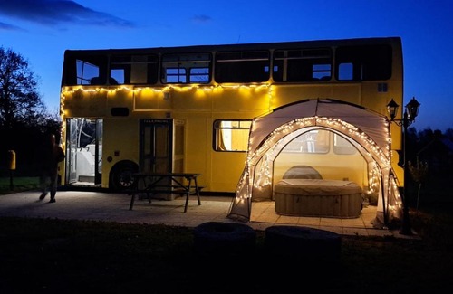Montchevrier Casa | The Big Yellow Bus