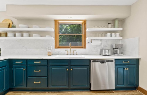 Lucas Casa | The Billy Pig Lodge – Pool, Hot tub & 7 acres!