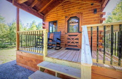 Porterfield Cabina | The Birch - New! - Menominee River Boutique Tiny Cottage