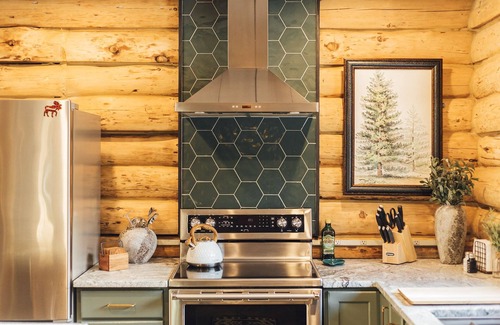 Sunderland Cabina | The Birchwood Cabin - Stunning Mountain Views
