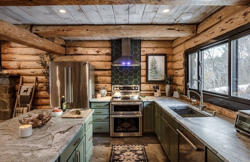 Sunderland Cabina | The Birchwood Cabin - Stunning Mountain Views