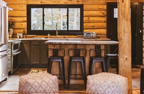 Sunderland Cabina | The Birchwood Cabin - Stunning Mountain Views