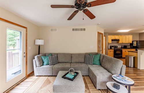 Pentwater Casa | The Birchwood Escape - Entire Vacation Home close to the lake and dunes