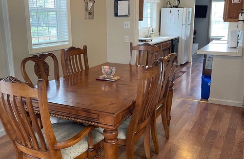 Klamath Falls Casa | The Birdhouse