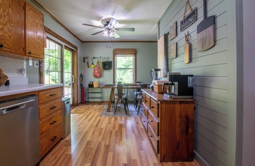 Sylva Casa | The Blackbird on Monteith Branch