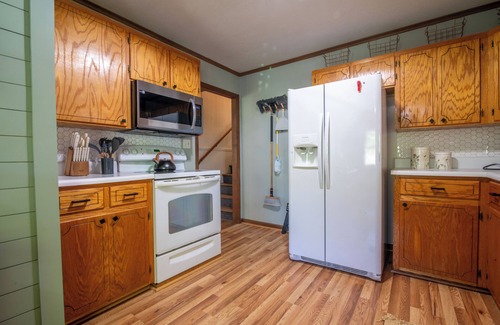 Sylva Casa | The Blackbird on Monteith Branch