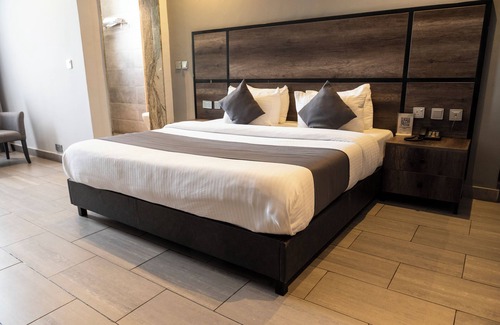 Lagos Hotel | The Blowfish Hotel