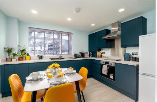Plymouth Apartamento | The Blue Barbican Flat- spacious, stylish, in a perfect location and accessible
