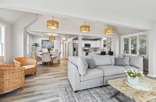 Eagle Lake Casa | The Blue Cottage on Eagle Lake