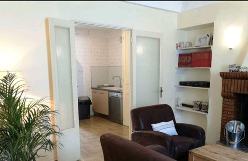 Cereste Casa | La casa azul, hermosa casa de vacaciones en el corazón de la Provenza