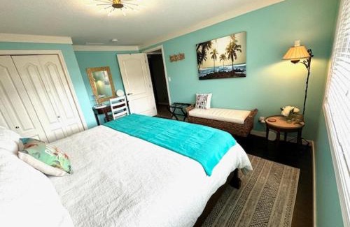 Central Okanagan Cama Y Desayuno | The Blue House Bed and Breakfast