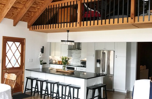 Town of Denning Casa | Espectaculares vistas a la montaña y al valle de Catskill recientemente y bellamente renovadas