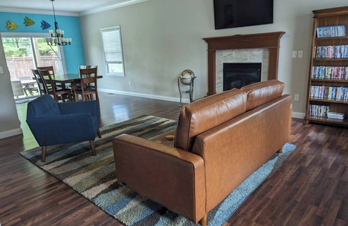Bloomington Casa | The Blue House