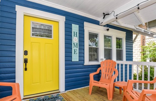 Daytona Beach Cabaña | The Blue Pearl Cottage (Only minutes to the beach!)