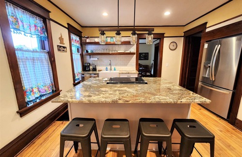 Baraboo Casa | The Bluebell Manor - Home theater- Walk to Downtown