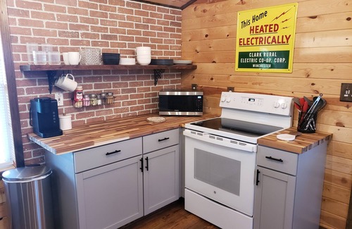 Frenchburg Cabina | The Bluff on Amos with Amazing views and Hot Tub