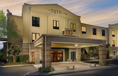 Yamacraw Village Hotel | The Bluff Savannah Historic District, Tapestry by Hilton