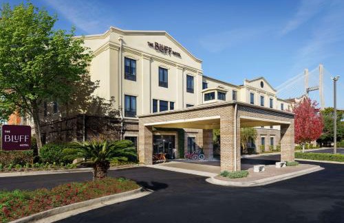 Yamacraw Village Hotel | The Bluff Savannah Historic District, Tapestry by Hilton