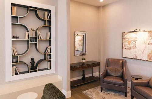 Yamacraw Village Hotel | The Bluff Savannah Historic District, Tapestry by Hilton