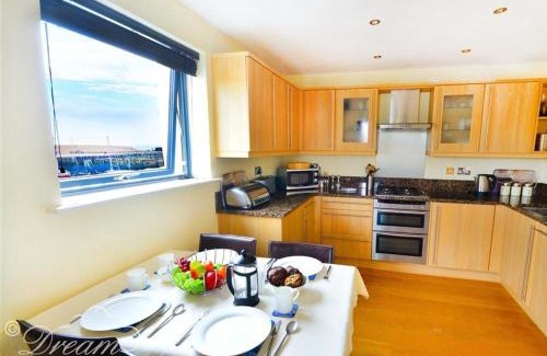 West Bay Casa | The Boardwalk